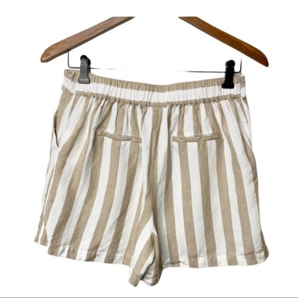 Striped Linen Shorts - Picture 4 of 5
